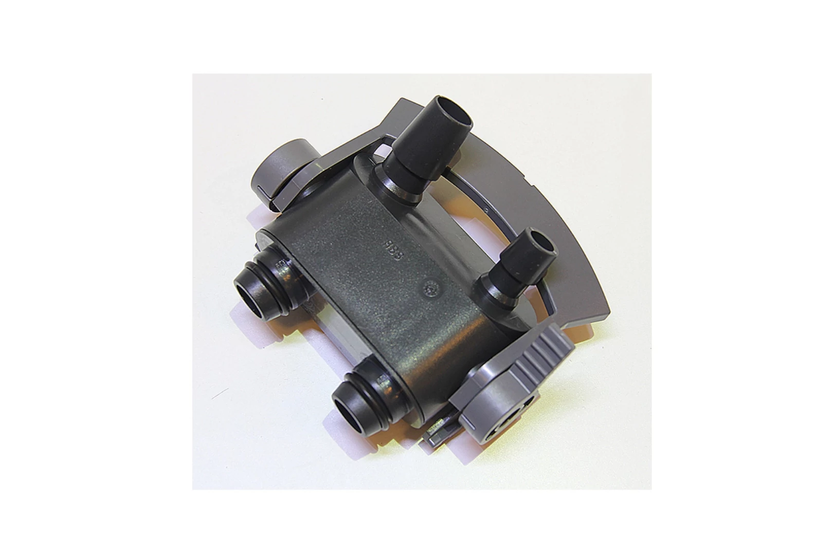 Eheim Adapter beépített zárócsapokkal a  2226/2228-hoz EH7444550